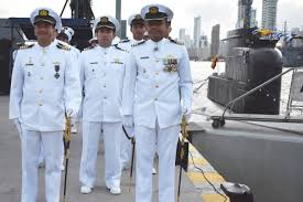 ¿es aceptada capitán de fragata en el diccionario de la rae? Relevo De Comandantes De Los Submarinos De La Armada Nacional En Cartagena Relevo De Comandantes De Los Submarinos De La Armada Nacional En Cartagena Cartagena Caracol Radio