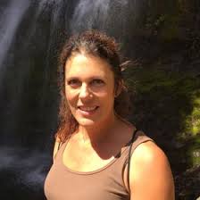 Jana kirschner is a slovak singer, songwriter and multiple award winner across several music genres. Jana Kirschner Janakirschner Profile Pinterest