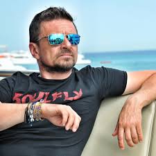 Hemmoor Quarry, Germany 🇩🇪 • • • • • Photo: Sean Romanowski