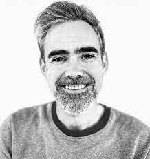 Sean Kinahan's Instagram, Twitter & Facebook