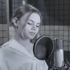 Stream Eva Ash (Ева Аш) music