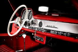 Pin Op Mercedes 2