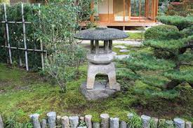 Japanese Gardens History Types Elements Kyuhoshi Japanese Garden Japanese Garden Decor Garden History