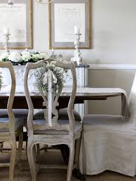 This style can work in every sized room no matter if it is small or big one. French Inspired Romantic Christmas Dining Room