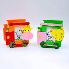 The concept of return gift ideas is that attendees of a party are given a gift from the party host or hostess. 78 50 Type Of Birthday Return Gifts Under Rs 50 Online India Ideas In 2021 Birthday Return Gifts Gifts Return Gift