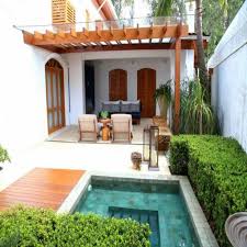 Image Result For Modelos De Casas Con Jardin Interior Patio Con Piscina Diseno De Patio Pequenas Piscinas
