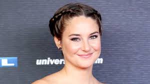 I wish i could be with you at @firedrillfriday in dc today, but will be cheering you on from. Who S Shailene Woodley Bio Net Worth Boyfriend Relationship Car