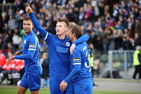 Man startete zwar gut in die saison, war in den ersten 6 begegnungen ungeschlagen wenn das zweikampfmonster peitz beim ksc spielt kommt man da kontrolliert eh kaum durch, aber der spielt gerne mal katastrophale pässe. Ksc Vor Meppen Keine Zufriedenheit Aufkommen Lassen Liga3 Online De