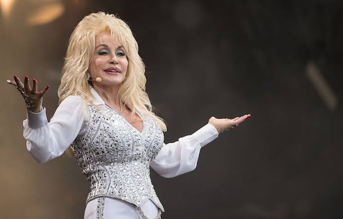 Watch Dolly Parton Sing with Her Family in a Touching Throwback Video