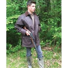 Voici nos vêtement de chasse personnalisés, en cliquant sur la fiche produit de votre choix, vous pourrez écrire le texte à faire apparaître sur le vêtement. Veste Chasse Incontournable Artisanale Sologno Iphigenie Paris Orleansboutique Com