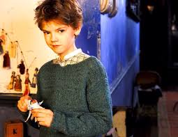 Thomas Sangster As Simon In Nanny Mcphee Oh Gosh He S So Tiny And Adorable Nanny Mcphee Thomas Sangster Thomas Brodie Sangster