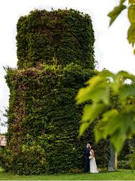 Cadre unique au cœur d'une vallée verdoyante. Un Mariage Au Domaine Du Moulin De L Arc A Trets Georges Panossian