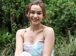 Tunangan jerinx sid, nora alexandra philip selalu mencuri perhatian banyak orang sejak lama. Nora Alexandra Istri Jerinx Sid Yang Cantik