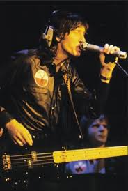 How old was roger waters when he was born? Why Did Roger Always Wear Those Big Headphones Pinkfloyd