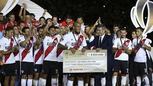 A supercopa reuniu o racing, campeão da superliga na temporada 2018/19, e o river plate, campeão da copa argentina de 2019.a final ocorreria no início da temporada passada, mas foi adiada devido à pandemia. Daniel Vega Jonathan Maidana Jonathan Maidana Photos Zimbio
