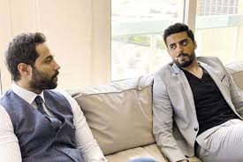 ، ثم يحيى أمه، وأخته وأبوه وأخوه. ÙƒØ±ÙŠÙ… ÙÙ‡Ù…Ù‰ ÙÙŠÙ‡ ÙƒØªÙŠØ± Ø²Ù‰ Ù…Ø±Ø§Ø¯ Ø§Ù„Ø³ÙˆÙŠÙÙ‰ ÙˆÙÙ‰ Ø±ÙˆÙ…Ø§Ù†Ø³ÙŠØªÙ‡ Ø­ÙˆØ§Ø± Ø§Ù„Ù…ØµØ±ÙŠ Ø§Ù„ÙŠÙˆÙ…