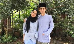 Tidak dinafikan kes perceraian penerbit datuk a. Tiada Siapa Menduga 12 Artis Malaysia Ini Putuskan Cerai Di Tahun 2019 Murai My