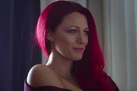 Blake Lively Is 'A Beautiful Ghost' in New Trailer for Paul Feig's 'A  Simple Favor' (Video)