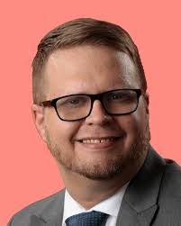 Alan Couch's Instagram, Twitter & Facebook