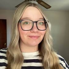 🦋𝓫𝓻𝓮𝓪𝓷𝓷𝓪🦋 (@NeeringBreanna)