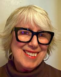 Maggie Shelton's Instagram, Twitter & Facebook