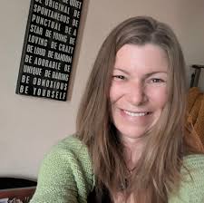 Just over a week to Xmas eve! SBT's has decided to give away a MASSIVE  (almost 2 feet tall) $500 Thanos Statue! This limited edition statue (1000  made) would make a crazy