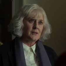 Happy Valley star Sarah Lancashire is exceptional in new Netflix series,  Black Doves: bit.ly/417qHc7