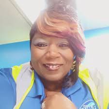 Gm everybody! Its Tuesday another day another pay, all my bus drivers be  bless and safe out there!