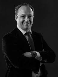The sports medicine surgeons and specialists at uk orthopaedic surgery & sports medicine use a team approach to help athletes of all ages and ability levels return to the sports they love. Orthopedics Foot Orthopedics Basel Prof Valderrabano
