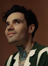 TEREU OBSERVA A GERAÇÃO MILLENNIAL PELO RETROVISOR NO BRUTO E INGÊNUO ÁLBUM  DE ESTREIA “MÚSICA PRA ENXERGAR DE NOVO”