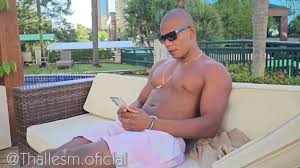 Pamela Cristiny & Geisy DK - Duas morenas tatuadas m...