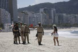 Hasta los días de hoy, los recuerdos de sus glorias pasadas son conservados. Fotos Brasil Las Playas Cerradas De Rio De Janeiro Como Medida Anticovid En Imagenes Sociedad El Pais