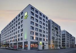 All are easily accessible from the warschauer straße underground station (550 yards). Hotel Hampton By Hilton Berlin City East Side Gallery