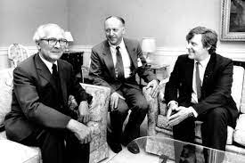 När stefan löfven träffade den nuvarande hustrun ulla löfven var han 34 år gammal. Historierevisionisten Stefan Lofven Nwt