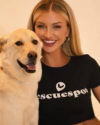 Grace Epstein's Instagram, Twitter & Facebook