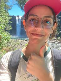 Sandy Macon's Instagram, Twitter & Facebook