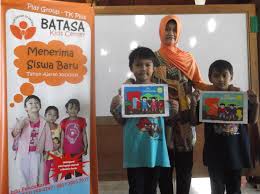 Aneka gambar mewarnai ikan untuk anak tk belajar mewarnai. Lomba Menggambar Mewarnai Bersama Tk Bimbel Batasa Dan Asuransi Bumi Putera Komunitas Pelajar Konsultasi Kuliah Beasiswa Bimbel 08812211937