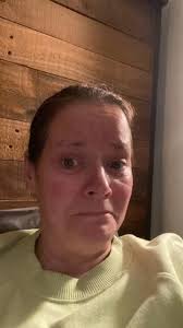 I'm looking for a park in the Indianapolis area with spring florals already  in bloom. This will be for a photo session, we've already checked out  Newfields, Holliday Park, Eagle Creek, and