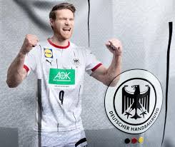 Die deutsche nationalmannschaft präsentiert das neue trikot für die europameisterschaft 2020. Puma Und Der Deutsche Handballbund Prasentieren Das Dhb White Jersey