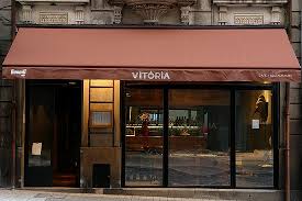 viˈtɔɾjɐ, victory), spelled victória until the 1940s, is the capital of the state of espírito santo, brazil.it is located on a small island within a bay where a number of rivers meet the sea. Cafe Vitoria Porto Restaurant Bewertungen Telefonnummer Fotos Tripadvisor