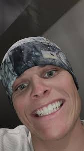 Carlyle King's Instagram, Twitter & Facebook