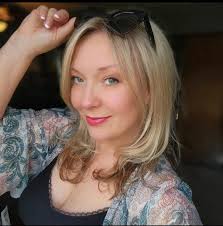 Harmonious Heidi is celebrating her special day! Please send happy messages  her way! 👏🎉🎊