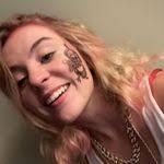 Josie Ewing's Instagram, Twitter & Facebook