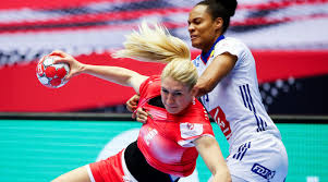 Au terme d'un match haletant et dans une ambiance bouillante, les limougeauds et les nordistes se sont quittés sur un. Euro Feminin De Handball 2020 Match Nul Entre La France Et La Russie