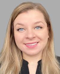 Anna Rybak's Instagram, Twitter & Facebook