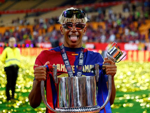 Lamine Yamal signs Barcelona contract extension | Football News | Al Jazeera
