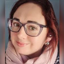 Fiona Graves's Instagram, Twitter & Facebook