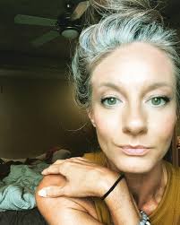 Dr. Angela Lucterhand