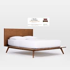 Rumah minimalis memang sudah menjadi desain favorit banyak orang. Tempat Tidur Kayu Minimalis Sederhana Murah Furniture Minimalis Jepara Gandis Furniture Jepara