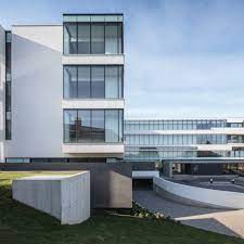 Hotel privo offers accommodation with free wifi and free access to a wellness center, a sauna and a hot tub. Hotel Privo De3 Group Archdaily